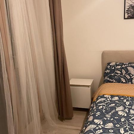 Appartement Cosy Et Bien Equipe Nanterre Exterior foto